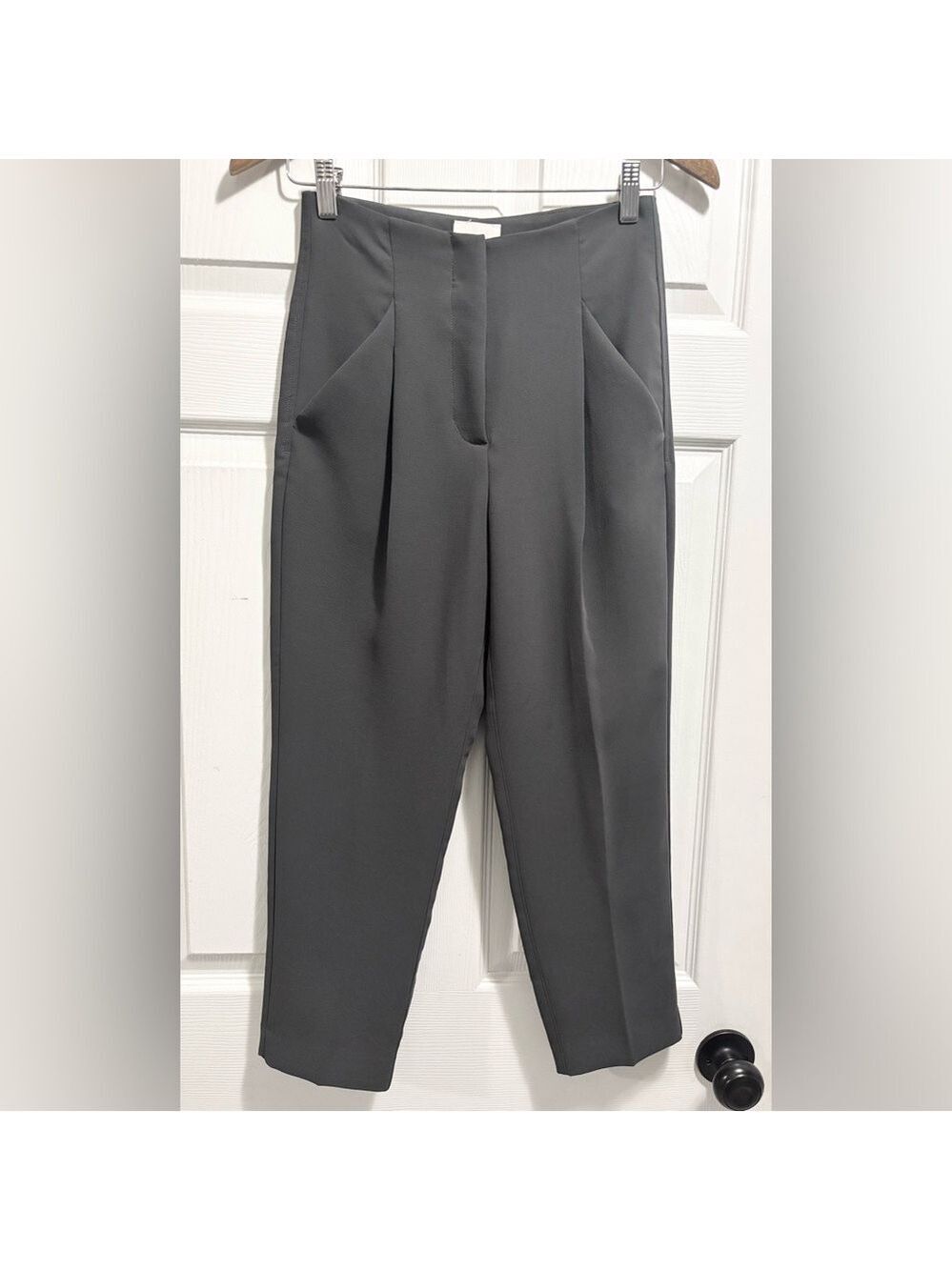 Aritzia Wilfred Pleated High Rise Pants Cropped Trousers Charcoal Grey Size 00